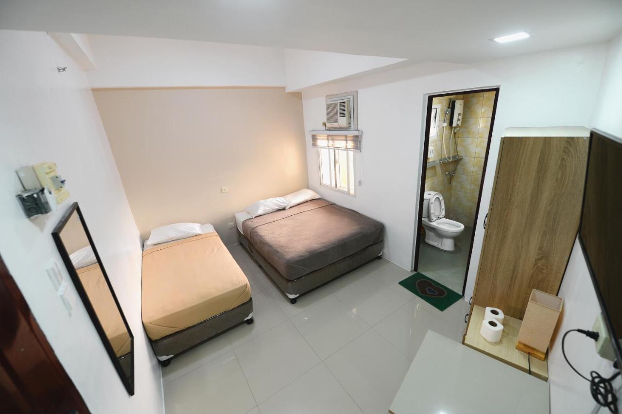Cebu Courtyard Hotel Lapu-Lapu City Bagian luar foto