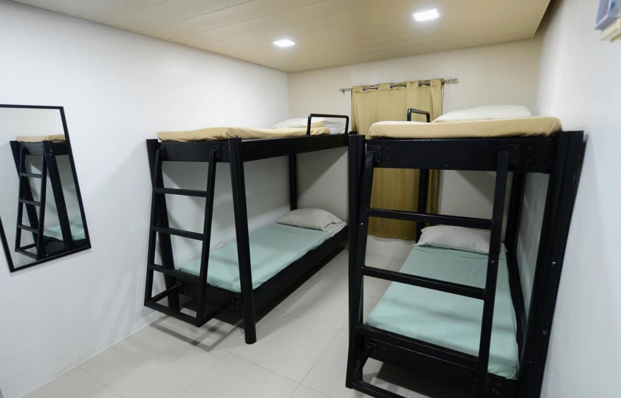 Cebu Courtyard Hotel Lapu-Lapu City Bagian luar foto