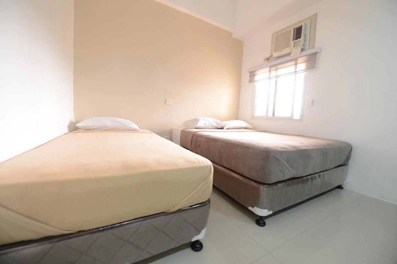 Cebu Courtyard Hotel Lapu-Lapu City Bagian luar foto