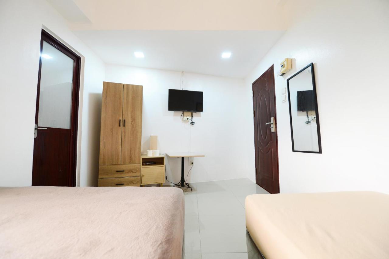 Cebu Courtyard Hotel Lapu-Lapu City Bagian luar foto