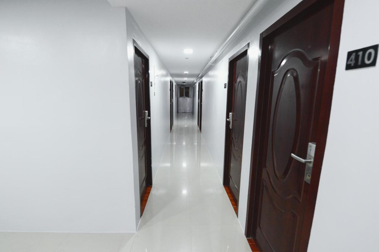 Cebu Courtyard Hotel Lapu-Lapu City Bagian luar foto