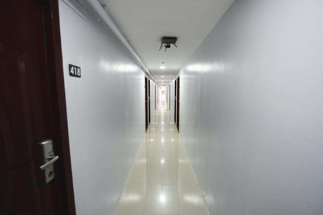 Cebu Courtyard Hotel Lapu-Lapu City Bagian luar foto