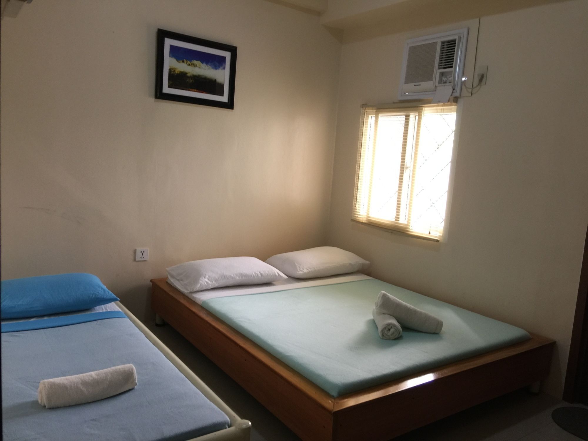 Cebu Courtyard Hotel Lapu-Lapu City Bagian luar foto
